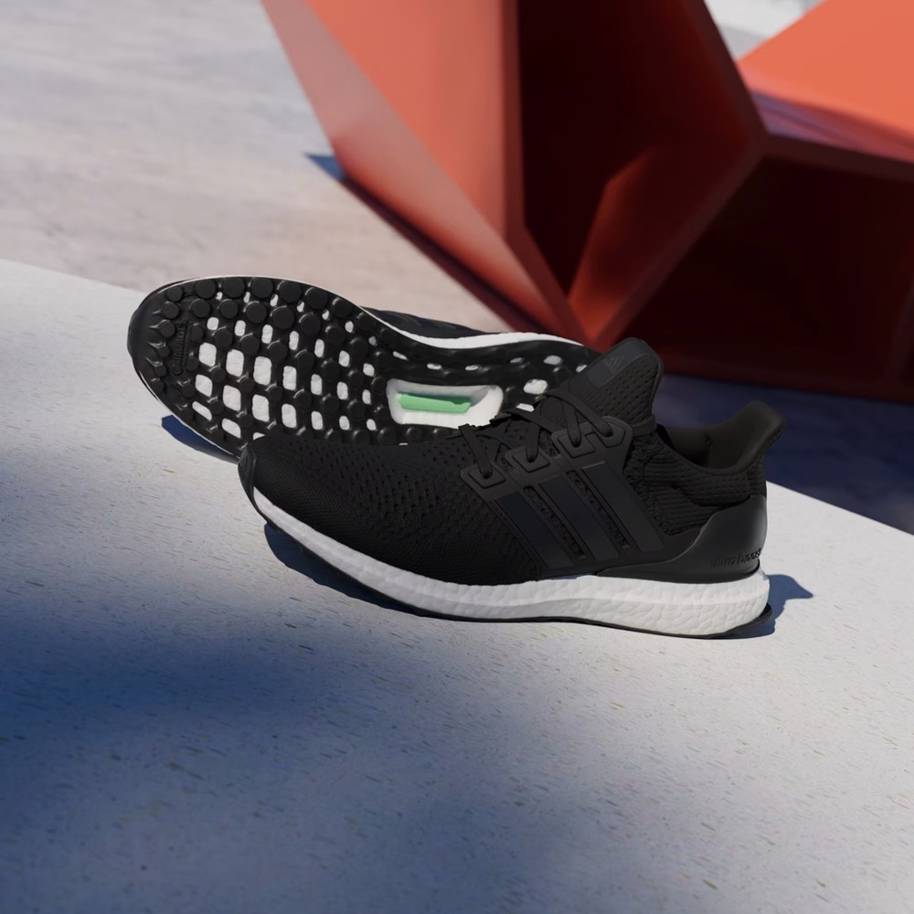 adidas Ultraboost 1.0 DNA
Men's HQ4201
